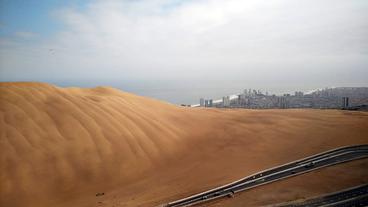 Cerro dragon, duna u města Iquique